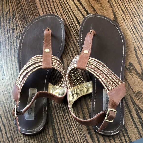 Sandals - Picture 1 of 2